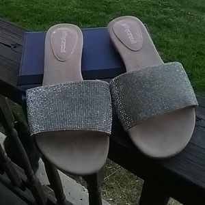 SOLD SOLD SOLD Jeffrey campbell